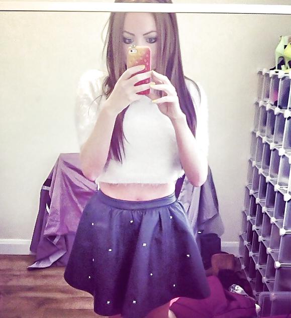 25P Bimbo chav big tits cumdump laura