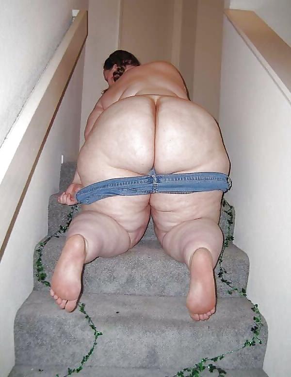 22P Fat girls are superior and should be worshipped