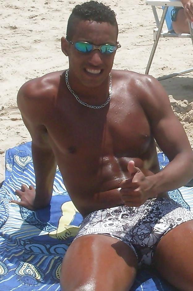 20P Brazilian men hot 12