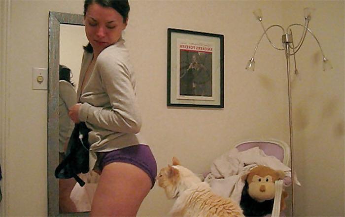 17P Farting chicks
