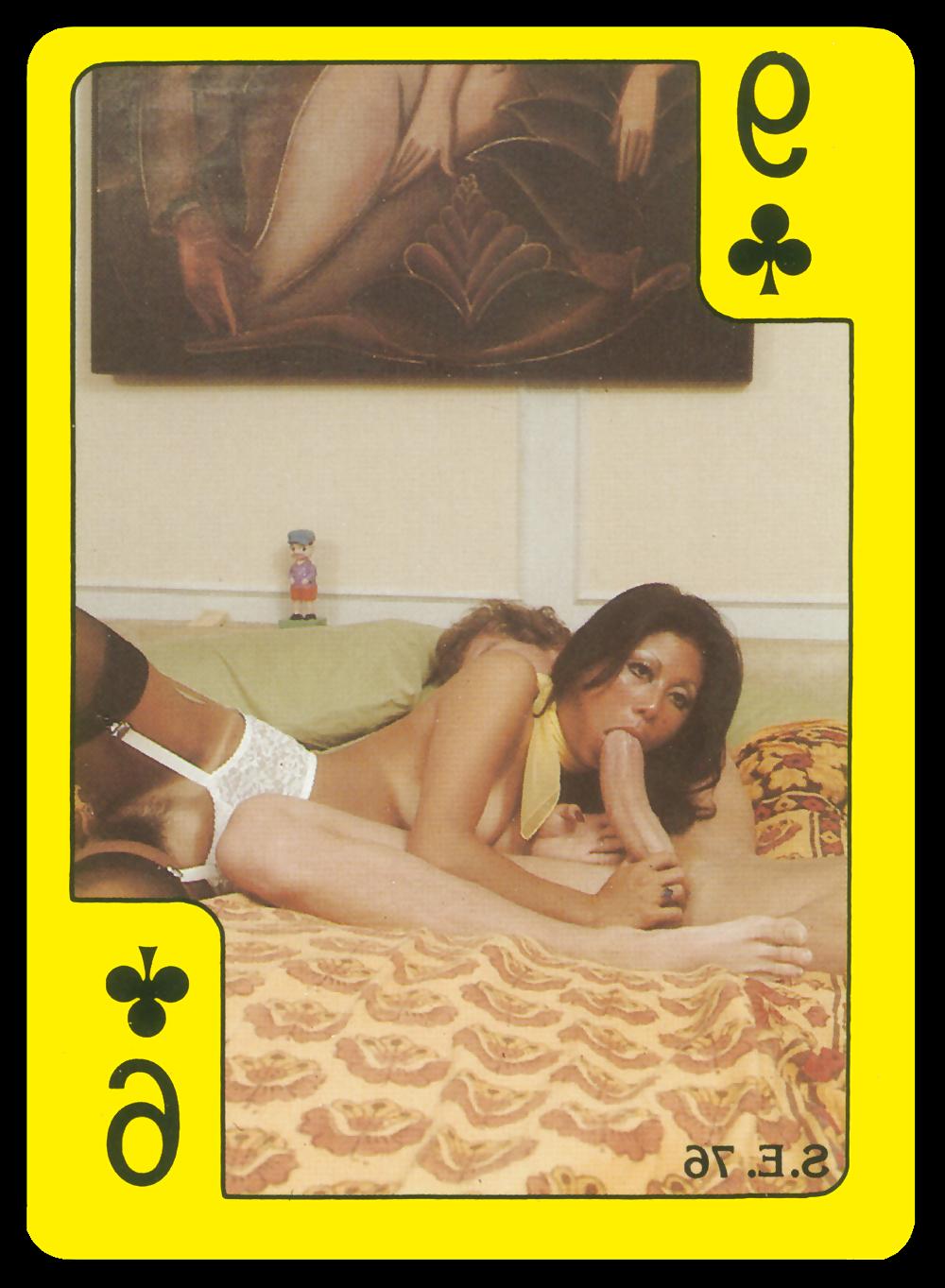 25P Play cards. 