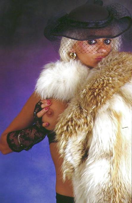 19P Seems you like, a glamour set in stockings heels nylons hat 