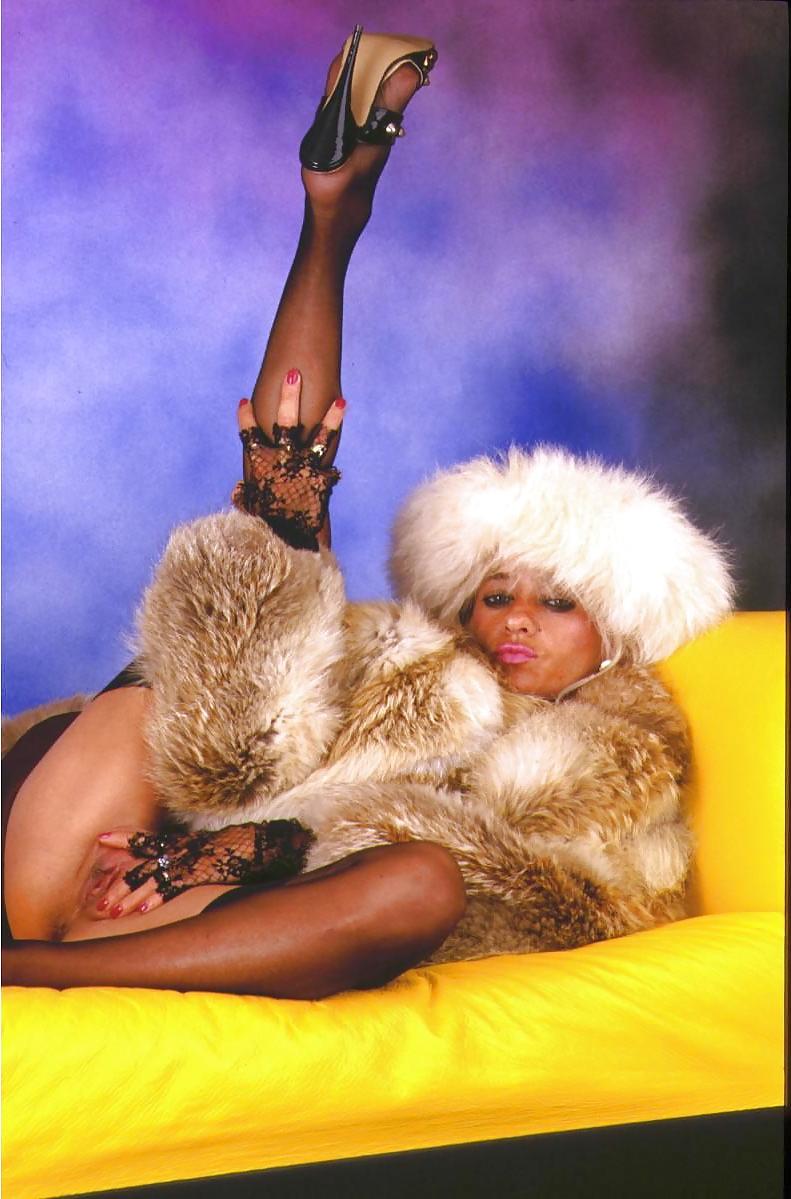 17P Just a glamour serie     stockings heels furs Vanessa