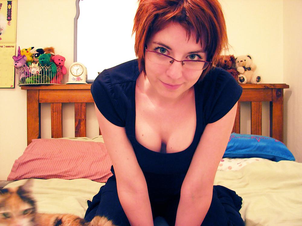 20P Red Head Hottie!