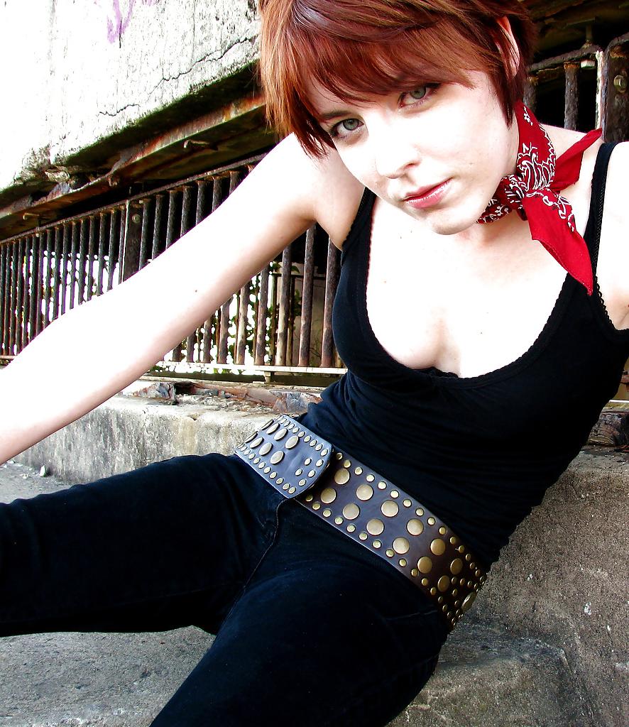 20P Red Head Hottie!