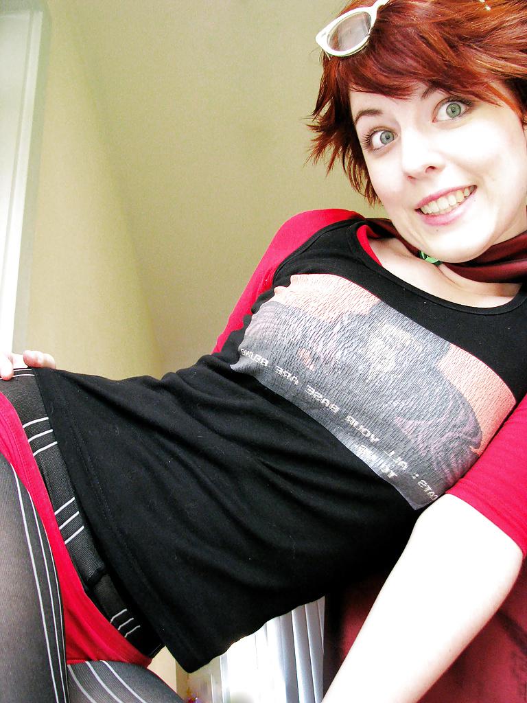 20P Red Head Hottie!