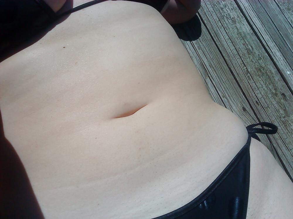 24P MILF Slut Wife shows off her bikini