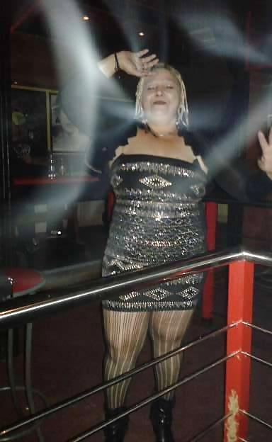 16P Fat Mature Whore