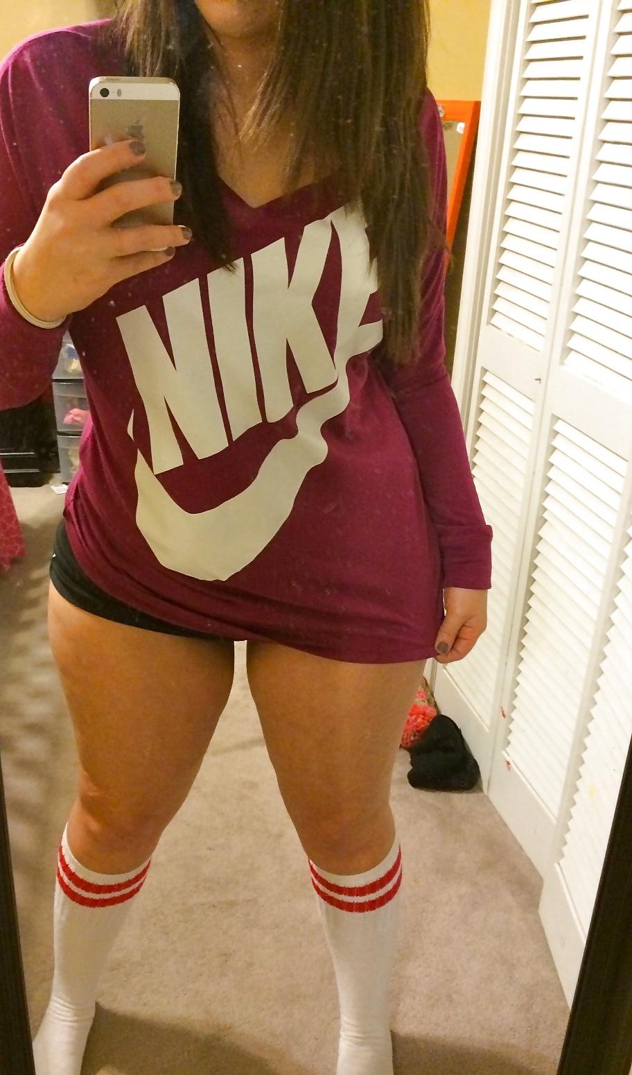 12P Selfie - Amateur Curvy #02