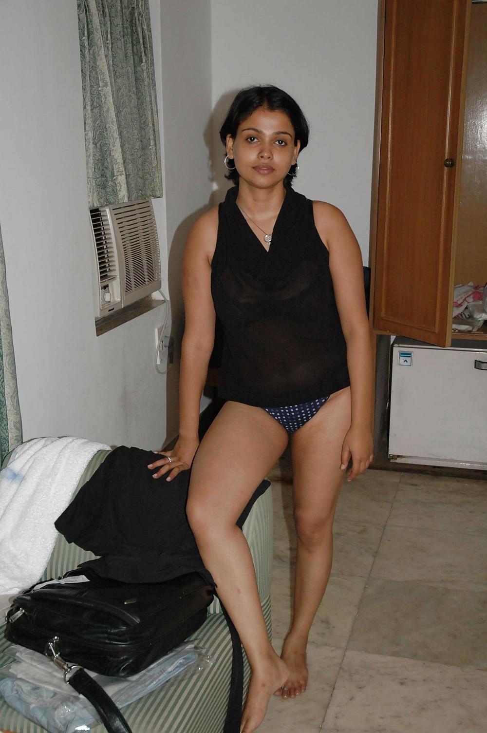 25P Indian fat aunty