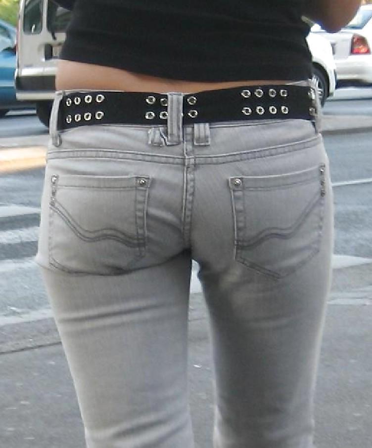 25P Hot asses in Jeans