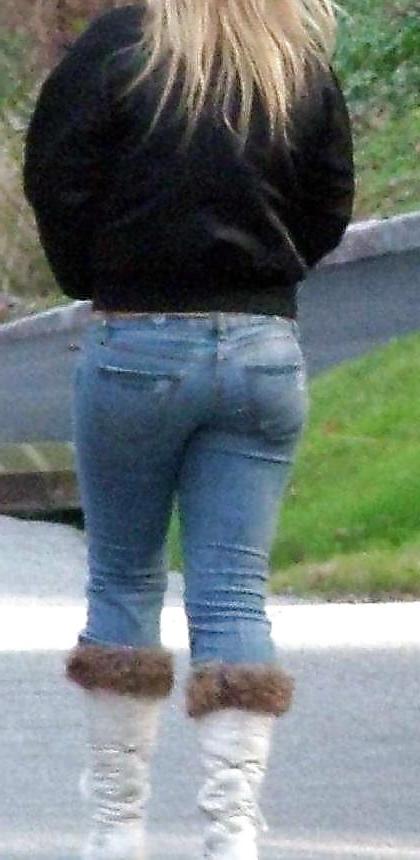 25P Hot asses in Jeans