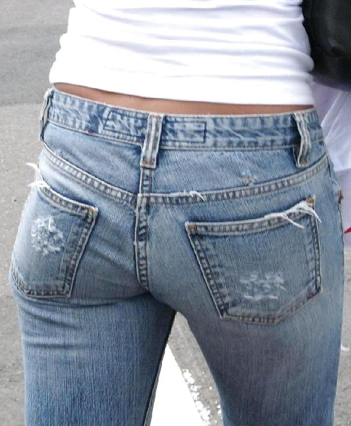 25P Hot asses in Jeans