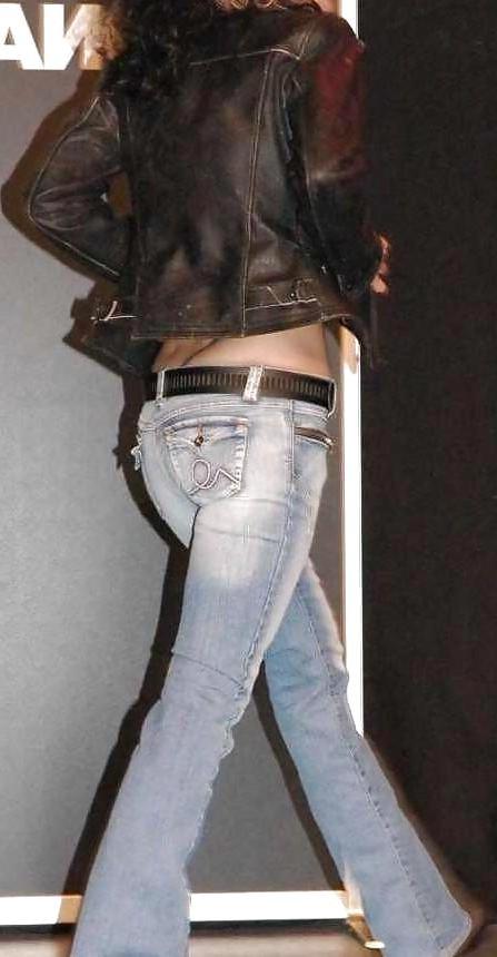 25P Hot asses in Jeans