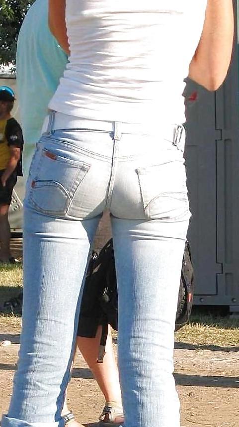 25P Hot asses in Jeans