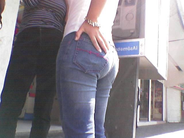 25P Hot asses in Jeans