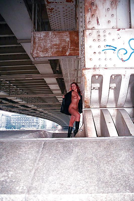 16P Budapest public nude - Bianca 