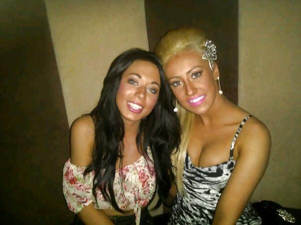 15P Beautiful Danielle likes to milk cocks