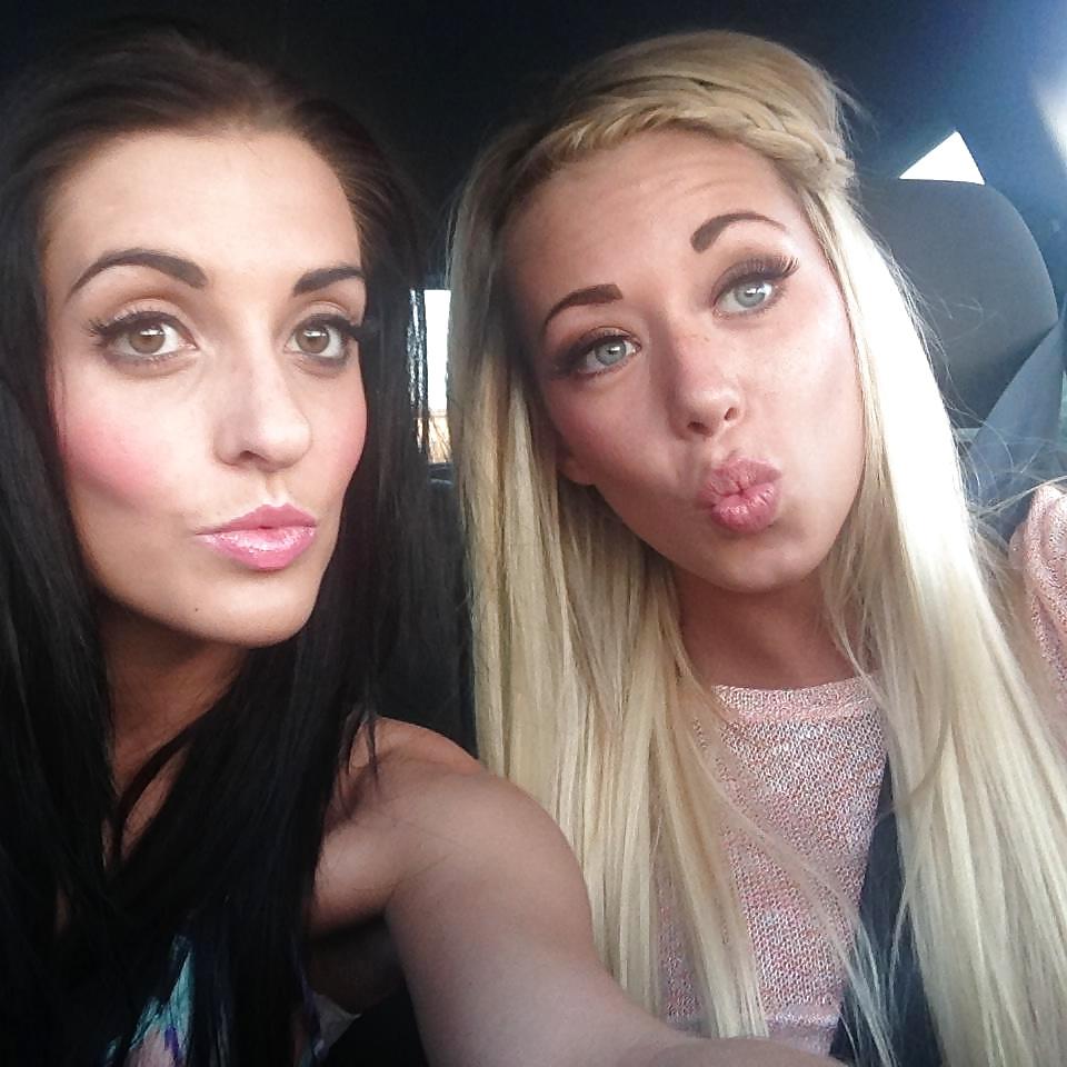 15P Beautiful Danielle likes to milk cocks
