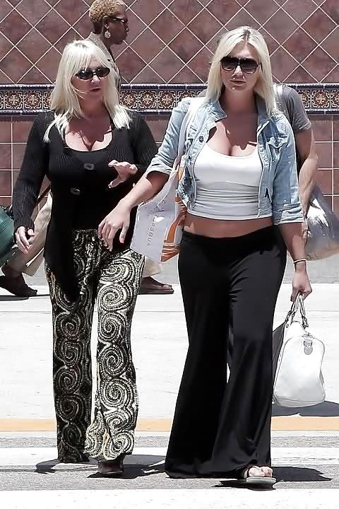 25P Brooke Hogan - Thick Barbie