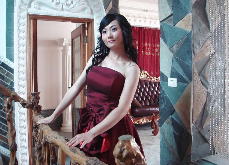 20P Chinese girl