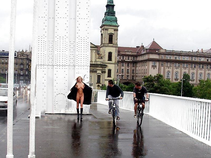 25P Budapest public nude 5 - agnes 