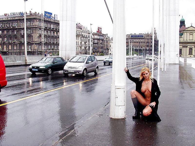 25P Budapest public nude 5 - agnes 