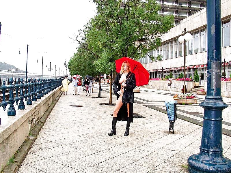 25P Budapest public nude 5 - agnes 