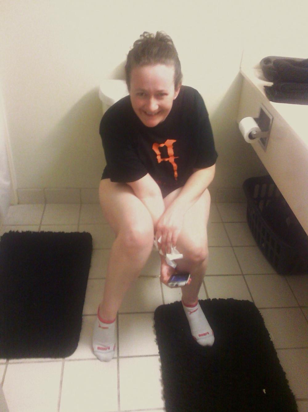 25P Bathroom Break