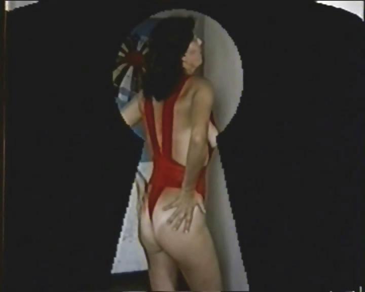 25P Brazilian mil masturbating