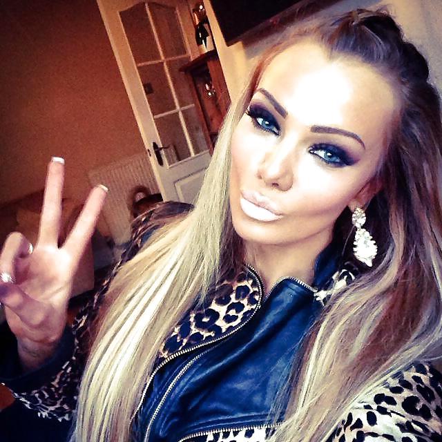 9P Blonde Bimbo Needs Some Spunk
