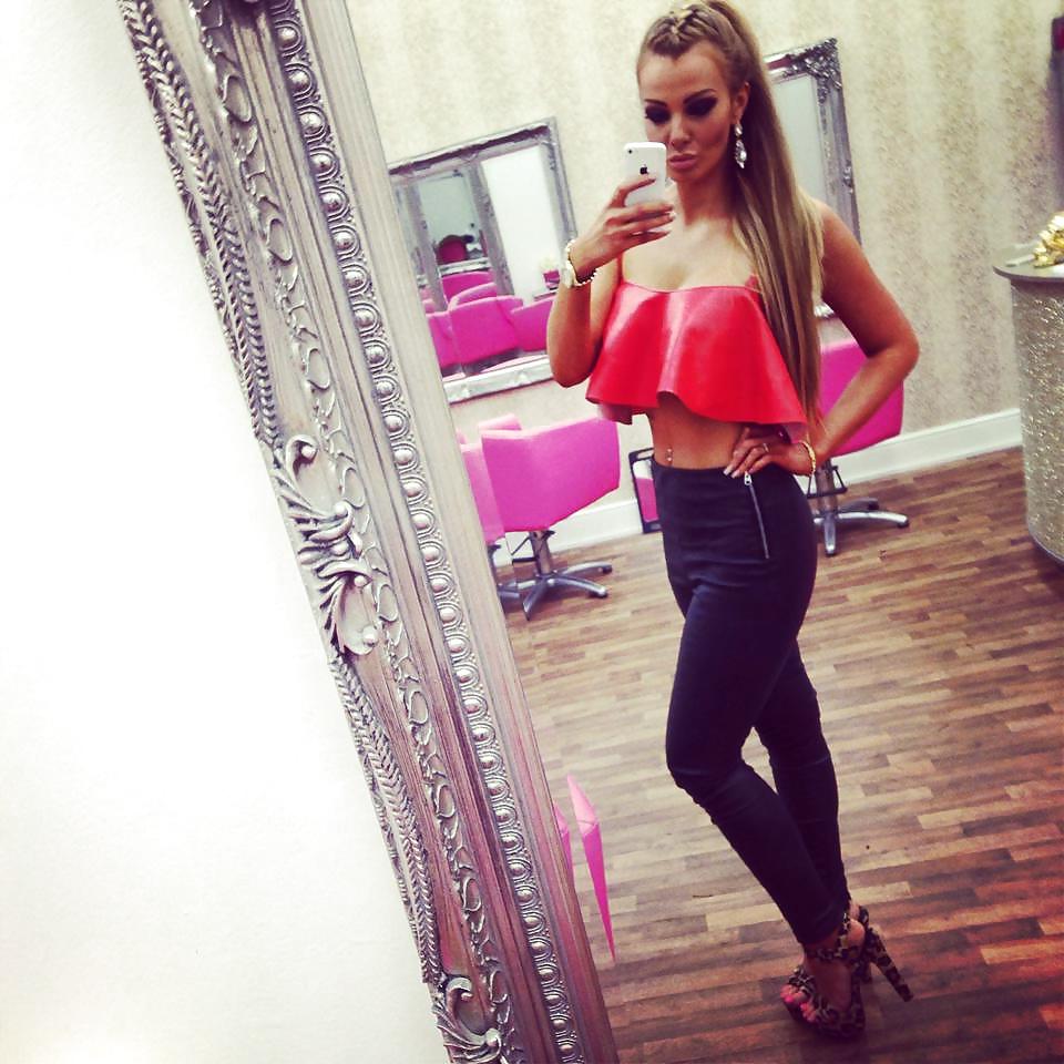 9P Blonde Bimbo Needs Some Spunk