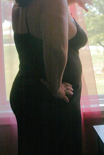 11P Curvy Wife