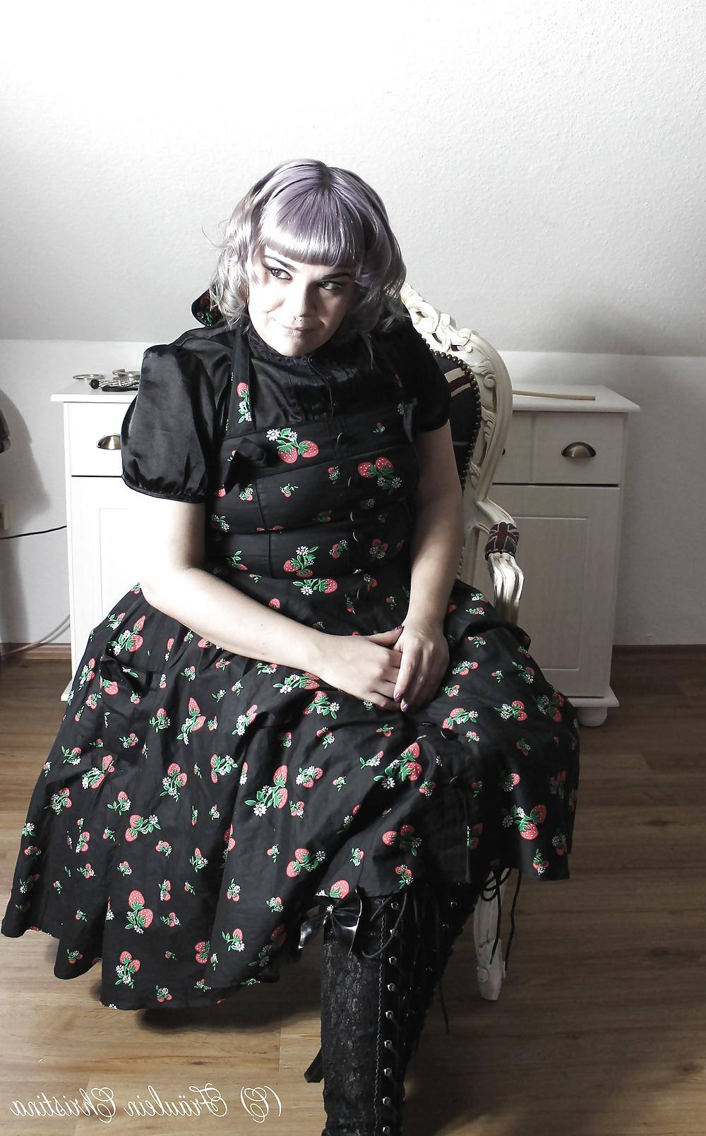 12P Mistress Christina