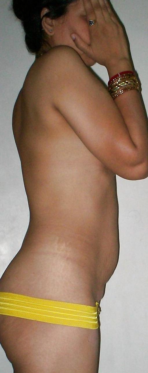12P Wife in Thong