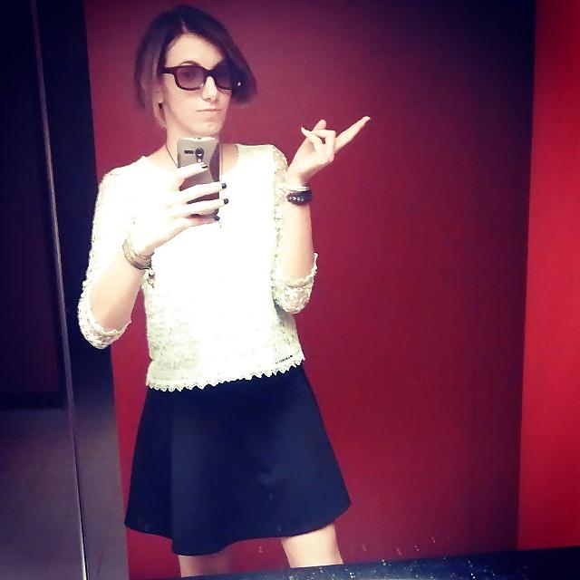 11P Thin cute sexy girl (II)