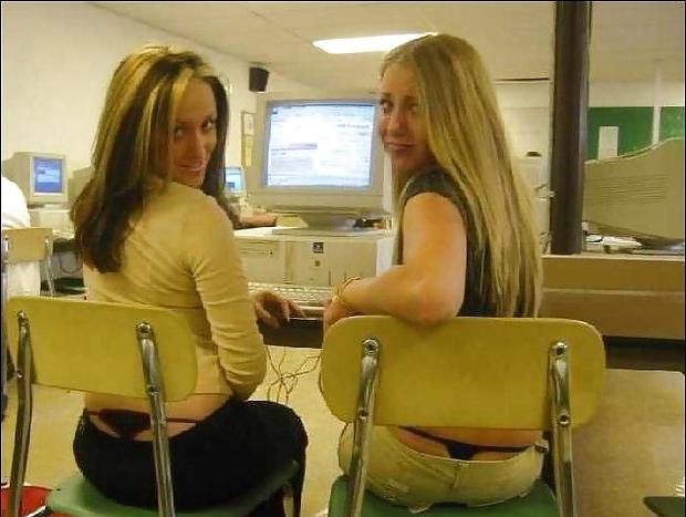 10P Public panties