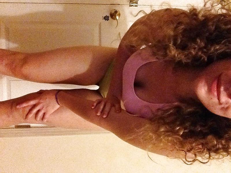25P Cute Curly Brunette Babe