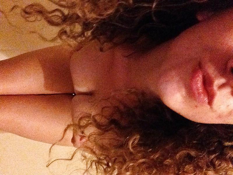 25P Cute Curly Brunette Babe