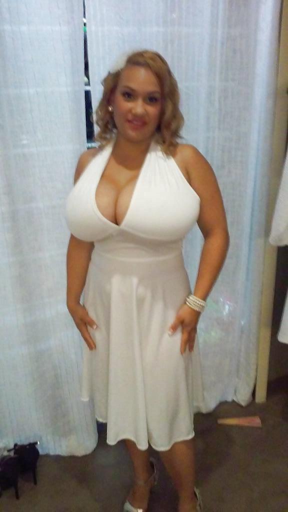 25P Curvy Beauties 90 Clothed Edition