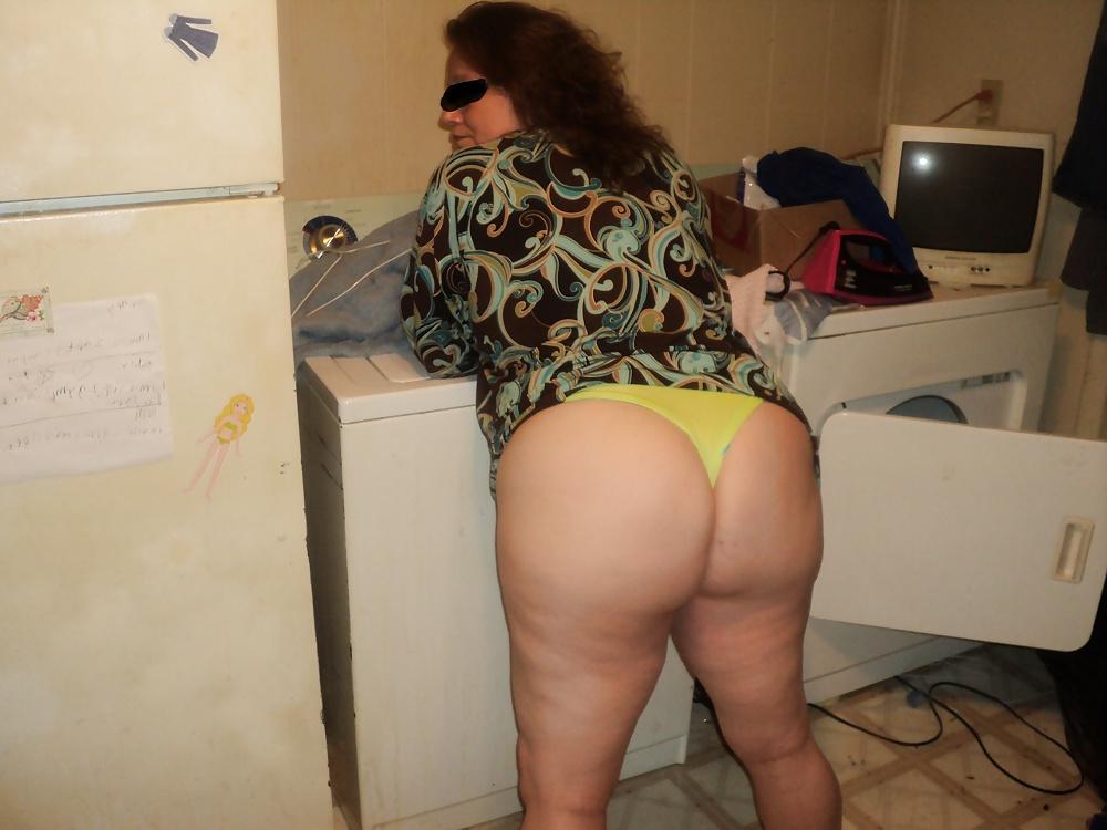 15P Mommy's Big Fat Ass 33