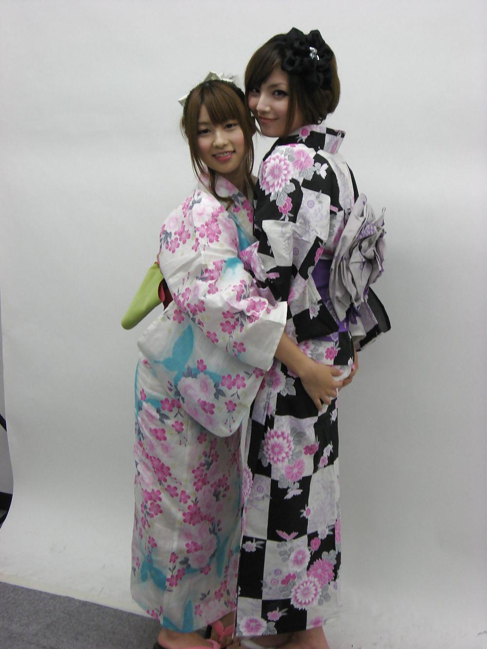 25P Pictures with JAV Stars