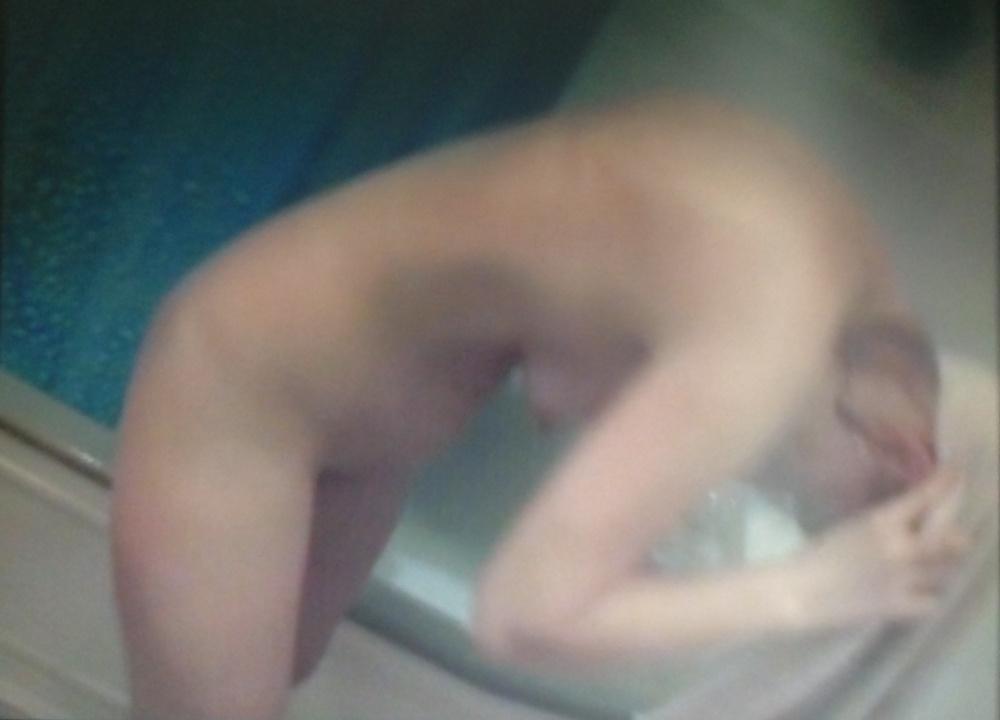 25P Some screenshots of wife on old video (nightvision) 