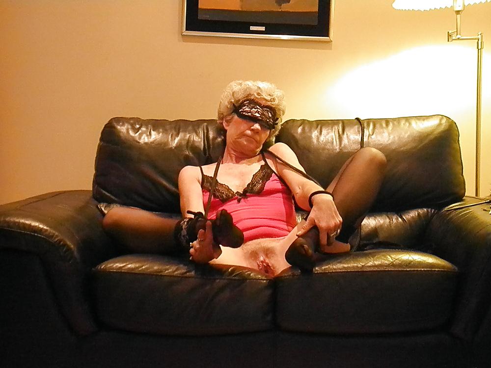 10P AINE TIED UP 