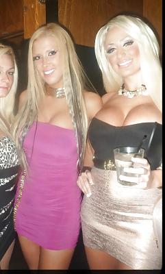 22P Bimbo Invasion 11