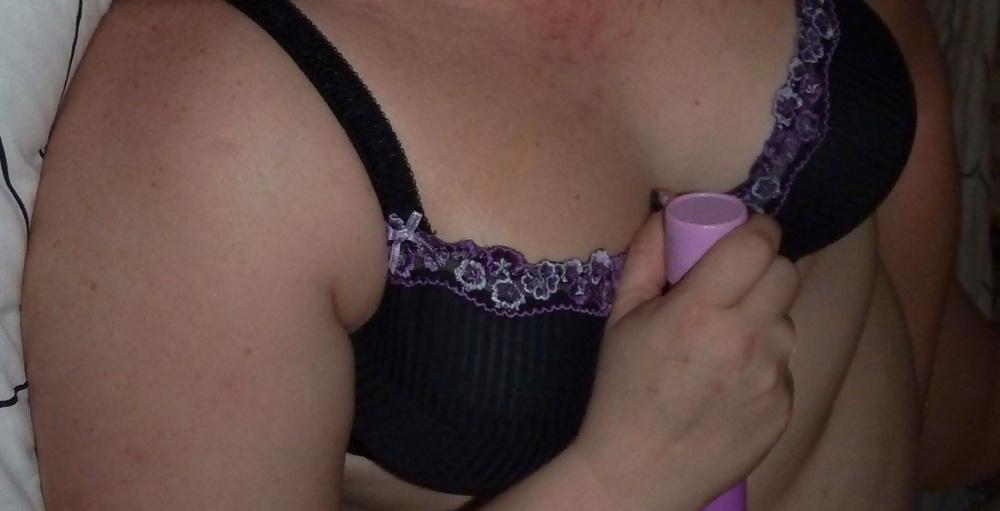 15P Mrs Juciane 52 yo and her fat tight vulva
