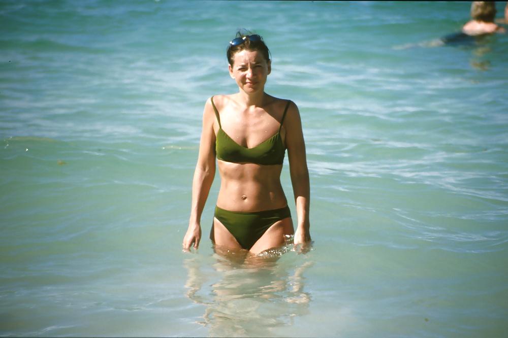 25P Found old Computer off a Hot Milf Mature