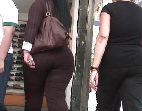 25P Candid, spandex, tihgt jeans, trouser asses