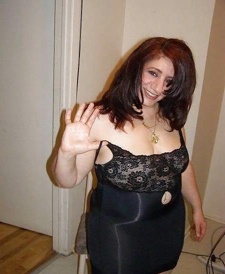 7P ARAB MATURE FREIND WHO LOVE TO BE FUCKED