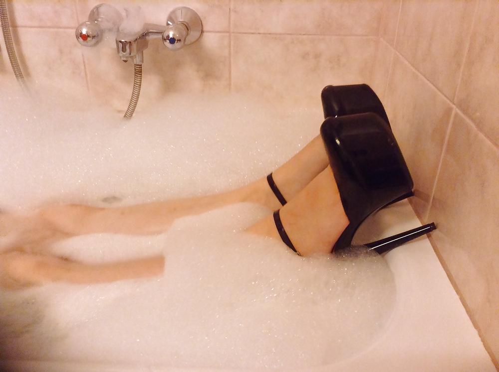 11P Mistress in the bath